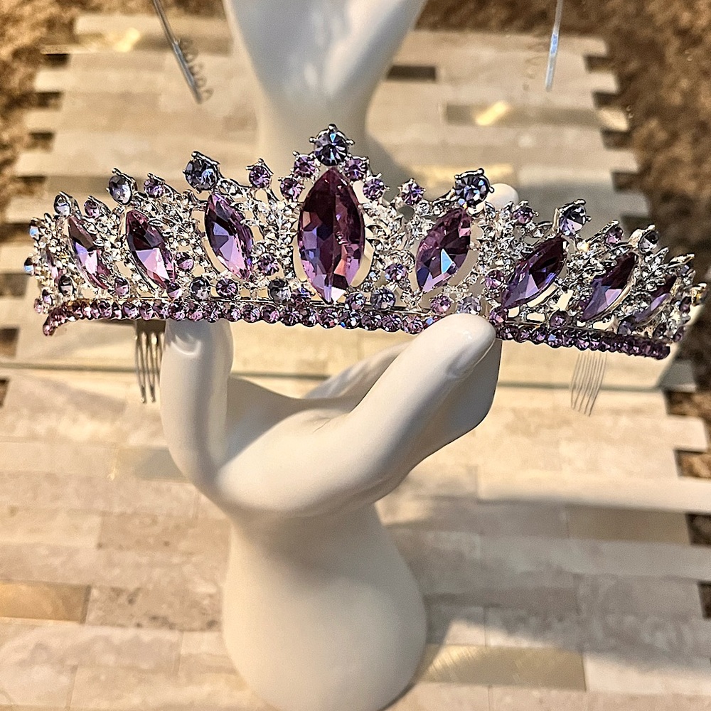 Light purple gemmed crown, pretty and bring bling